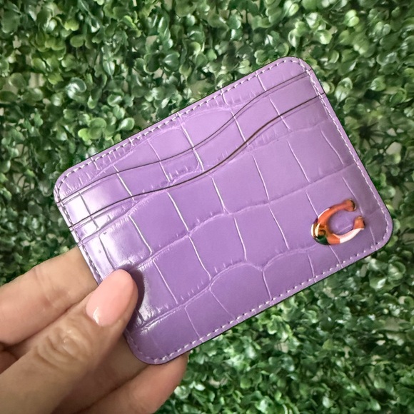 Coachtopia Handbags - Coach Coachtopia Purple Croc Embossed Cardholder Brand New